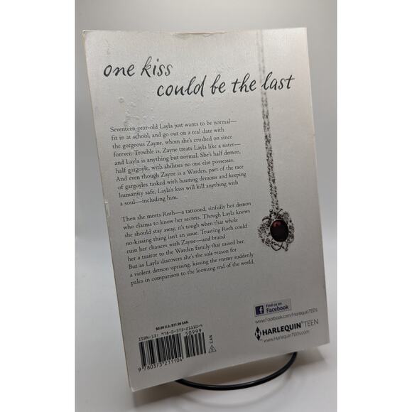 White Hot Kiss by Jennifer L. Armentrout - Picture 4 of 7